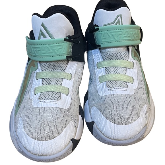 Nike Giannis Immortality 2 Youth Basketball Shoes – Size 2 Little Boys - Picture 3 of 11